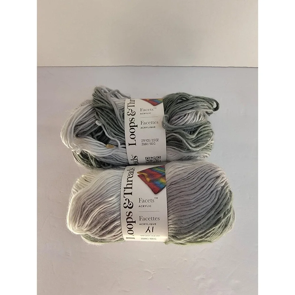 Loops & Threads Facets Acrylic Yarn Silver Gray Ombre Lot of 2 Skeins 279 Yds ea